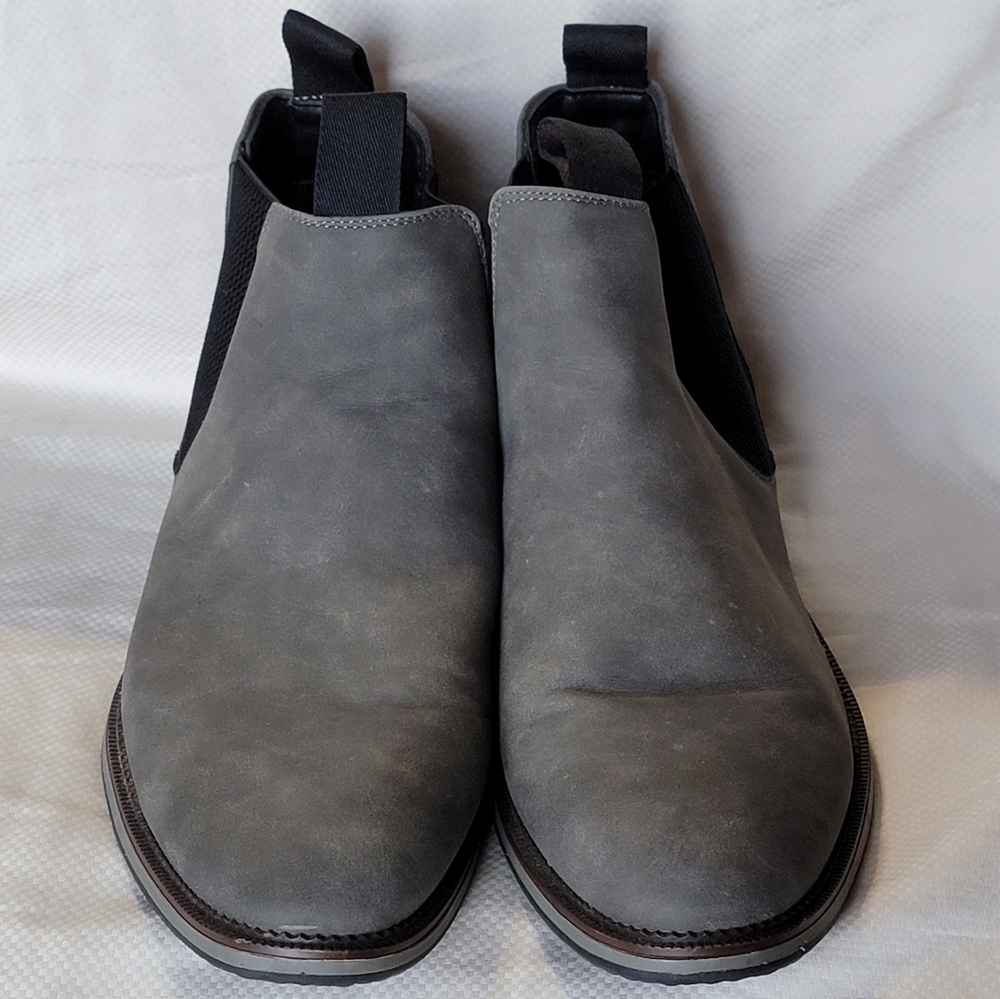 Men's Madden faux suede ankle Chelsea boots, 11.5, gray and black